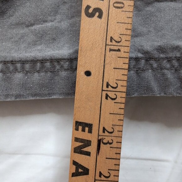 L.L. Bean Men's Gray Comfort Elastic Waist Band Cargo/Trail Shorts, Size 46 - Picture 9 of 9